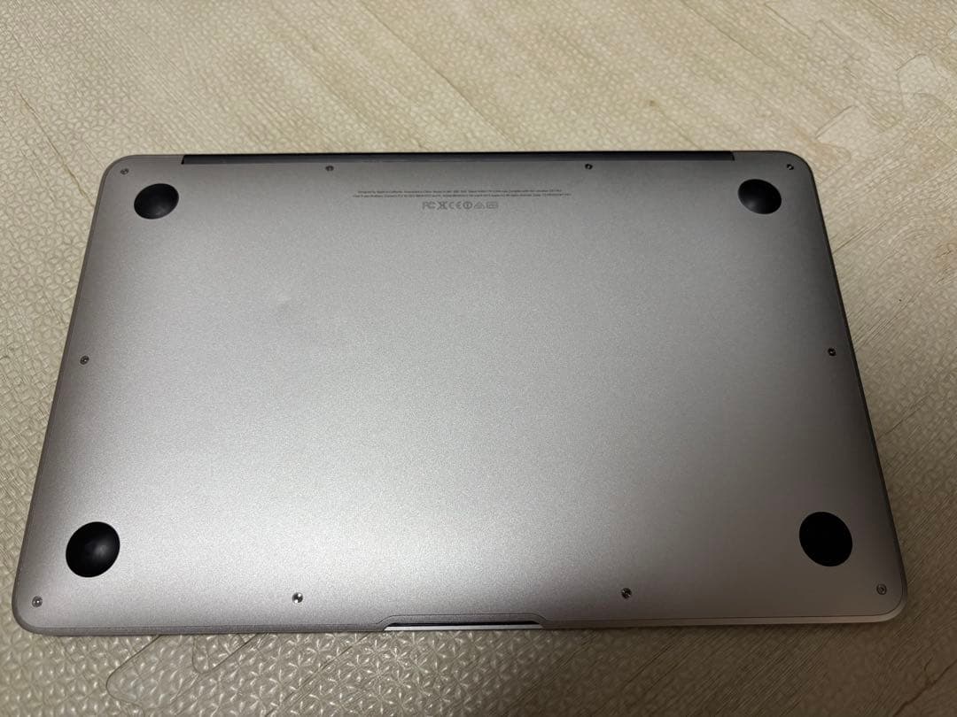 【最終値下げ】Apple MacBook Air 13インチ シルバー　2013