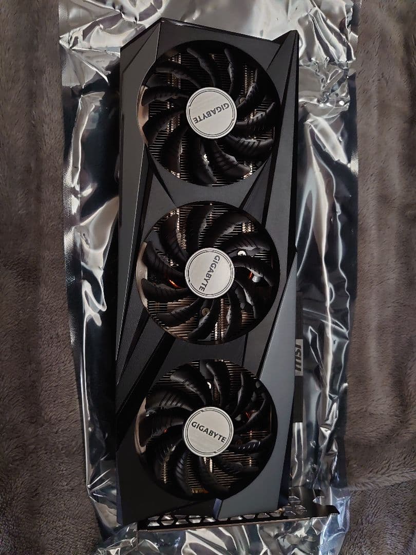GIGABYTE GEFORCE RTX 3060 本体