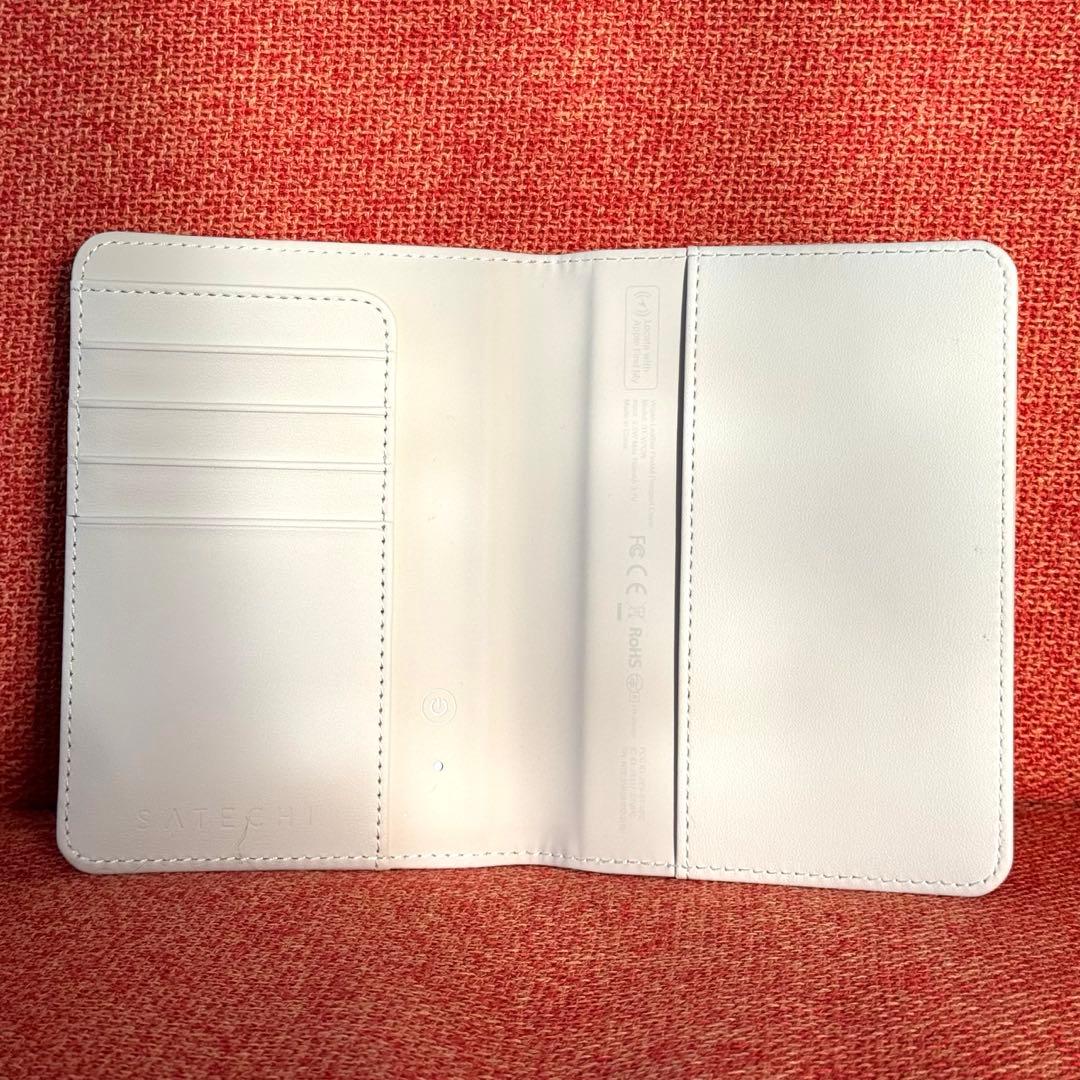 Vegan-Leather FindAll Passport Cover サンド