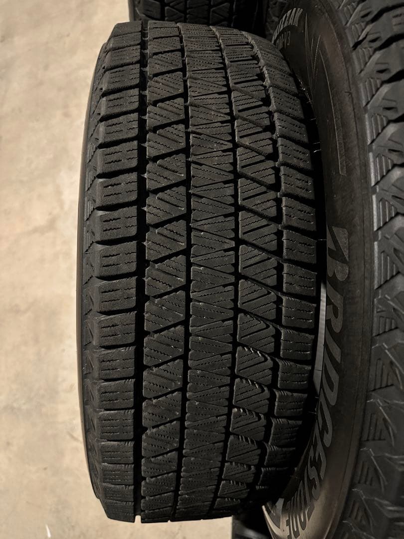 【けんさん専用】ブリザック225/65R17 2022年製造 9mm 4本セット