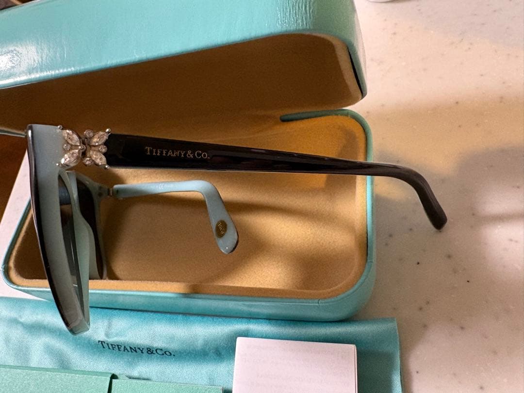 Tiffany & Co. ビジュー付きサングラス　TF4089B