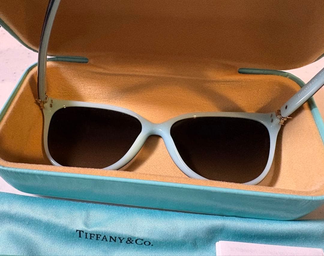 Tiffany & Co. ビジュー付きサングラス　TF4089B