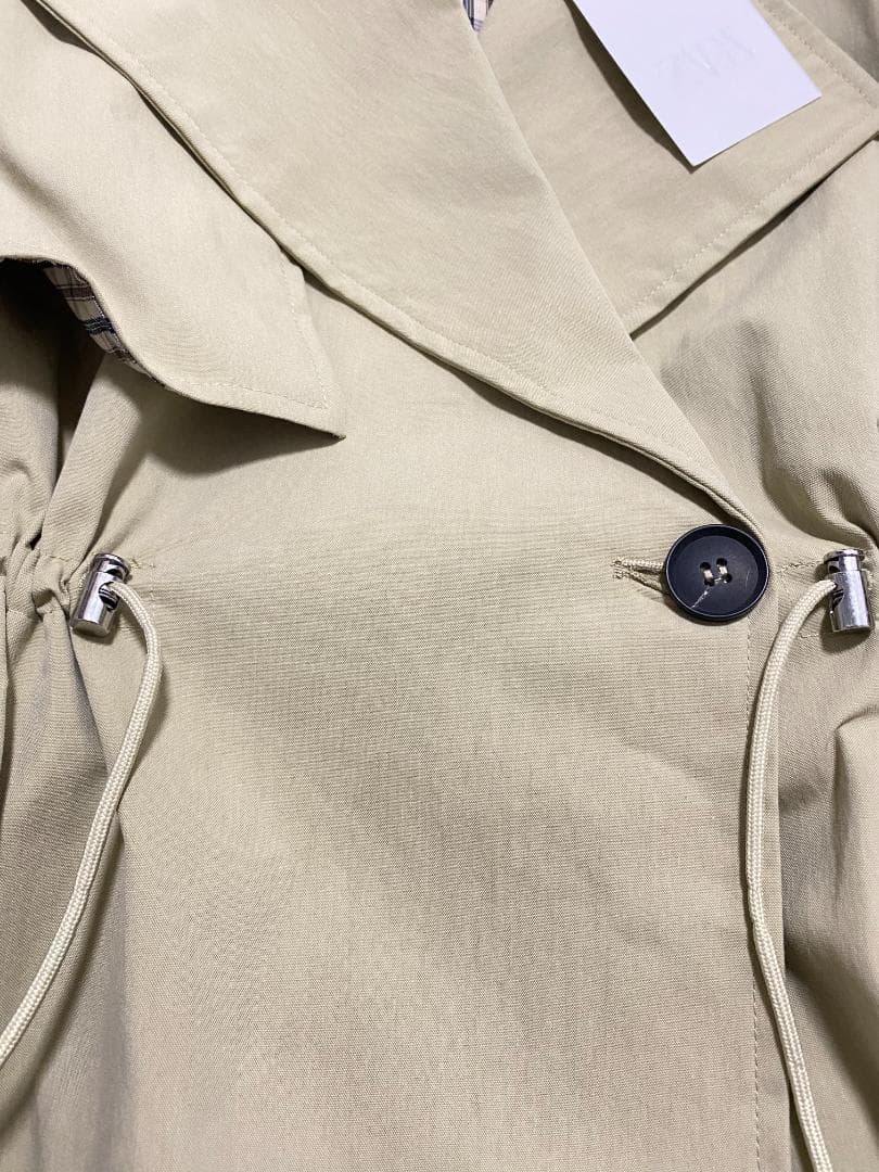 新品✨ ZARA 調節可能なウエスト ショートトレンチコート M
