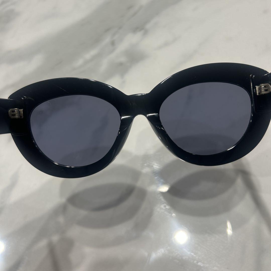 LOEWE ロエベ キャットアイ サングラ LW40019F イタリア製 y2k