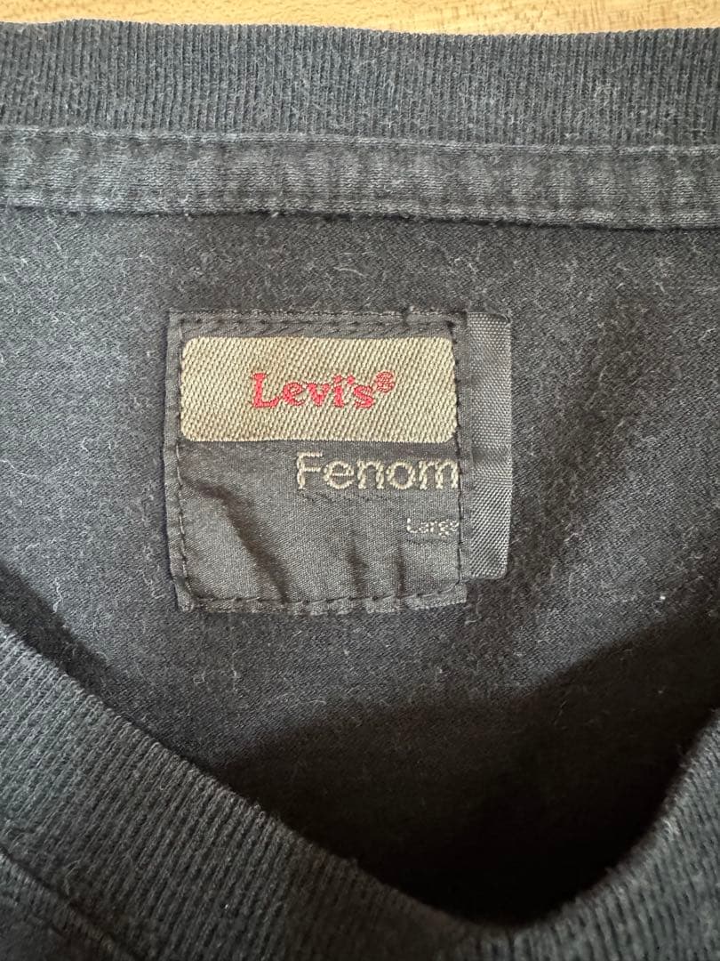 Levi's フラグメント　Tシャツ