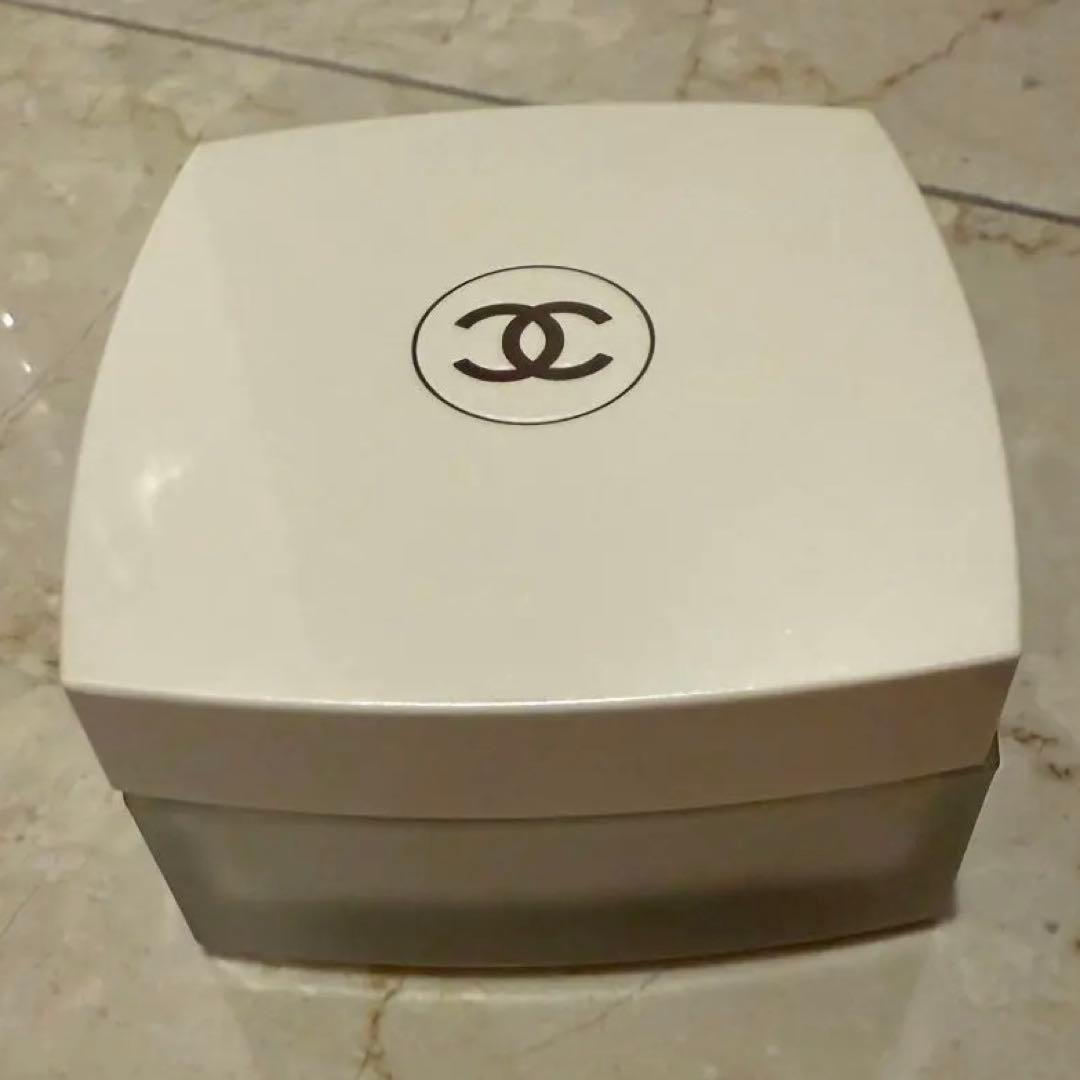 CHANEL ココ　マドモアゼル　ボディクリーム 150g