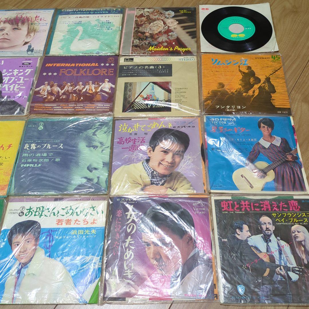レコードプレーヤーと貴重なレコードたち♪