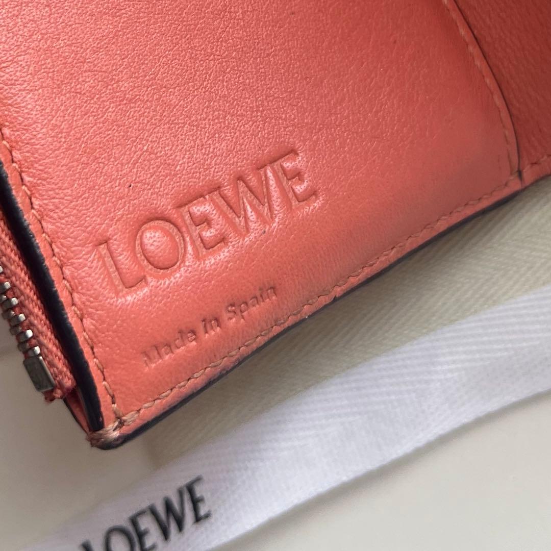 208 美品 LOEWE ロエベ 3つ折り財布