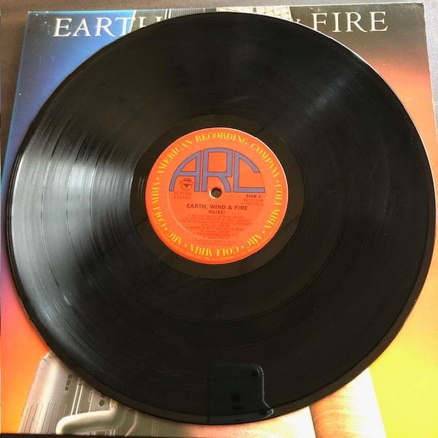 LP アース・ウィンド＆ファイアー 黙示録 TC 37548 帯付 y112