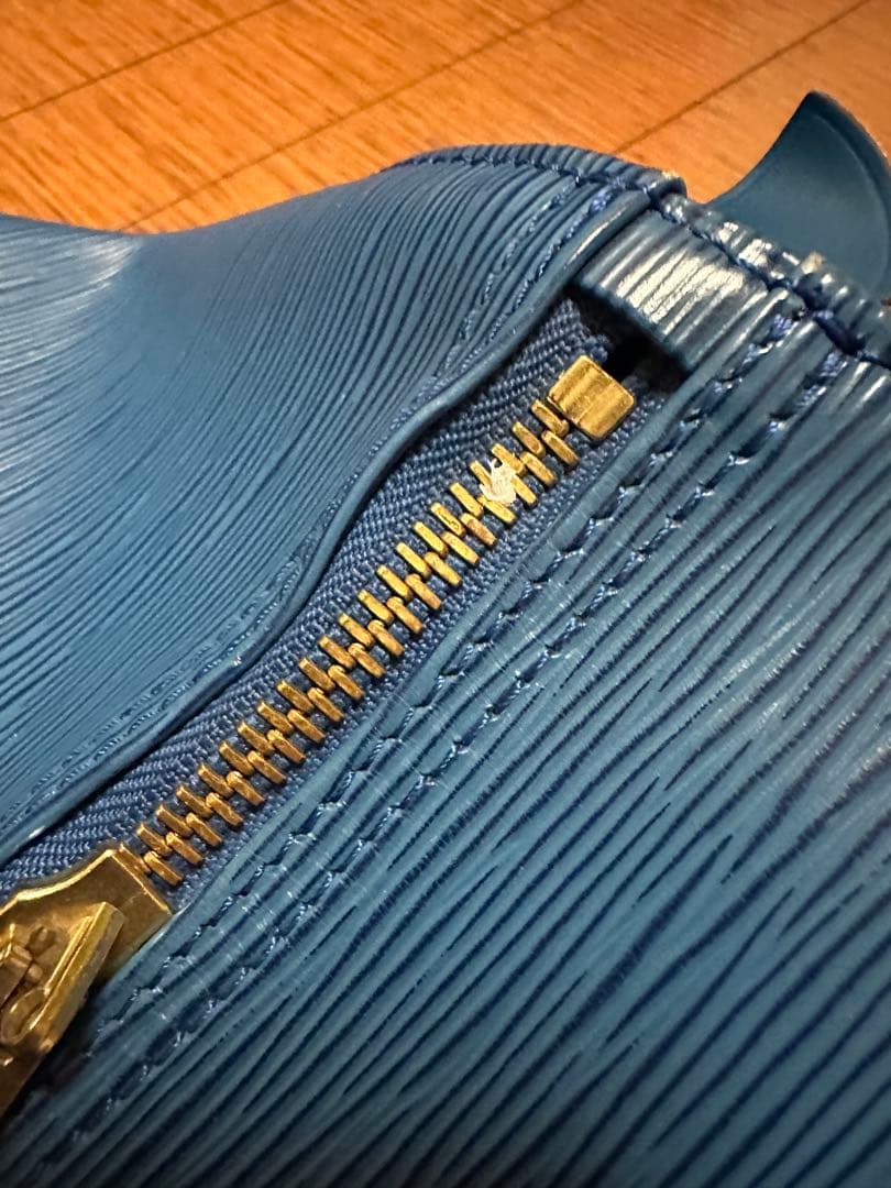 ルイヴィトン スピーディ 40 エピ ボストンバッグ ブルー