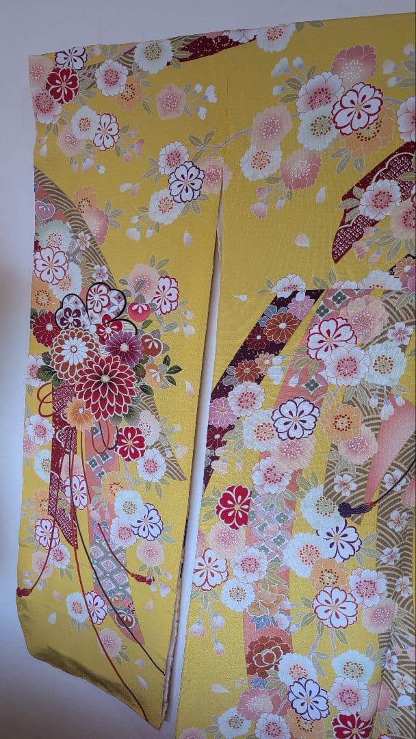 振袖 花柄 黄色 絹