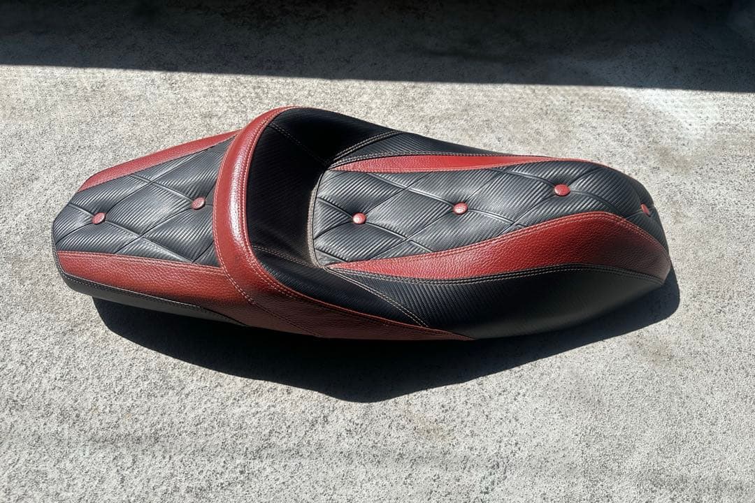PCX jf56 シート NOI WATDAN 赤黒