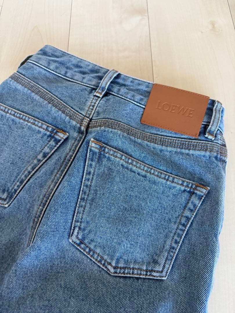 LOEWE デニムパンツ
