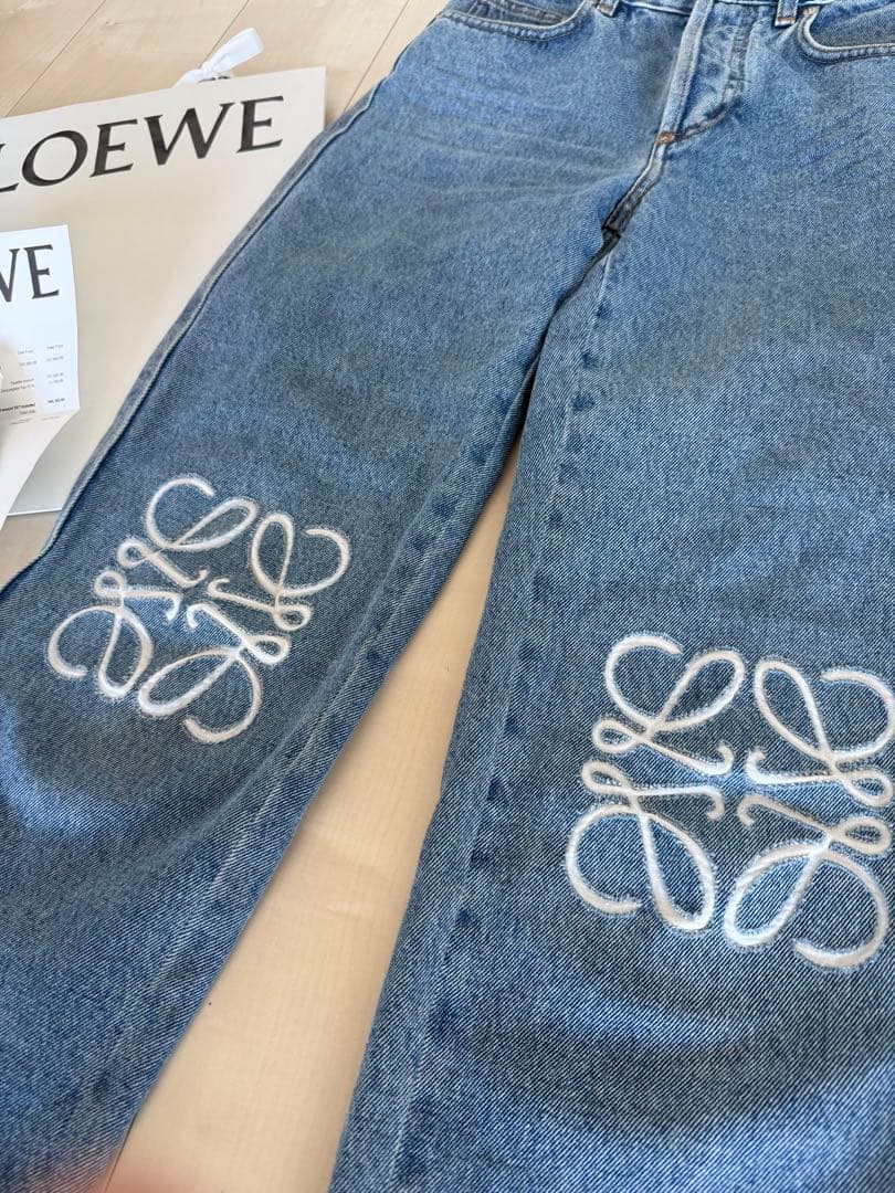 LOEWE デニムパンツ