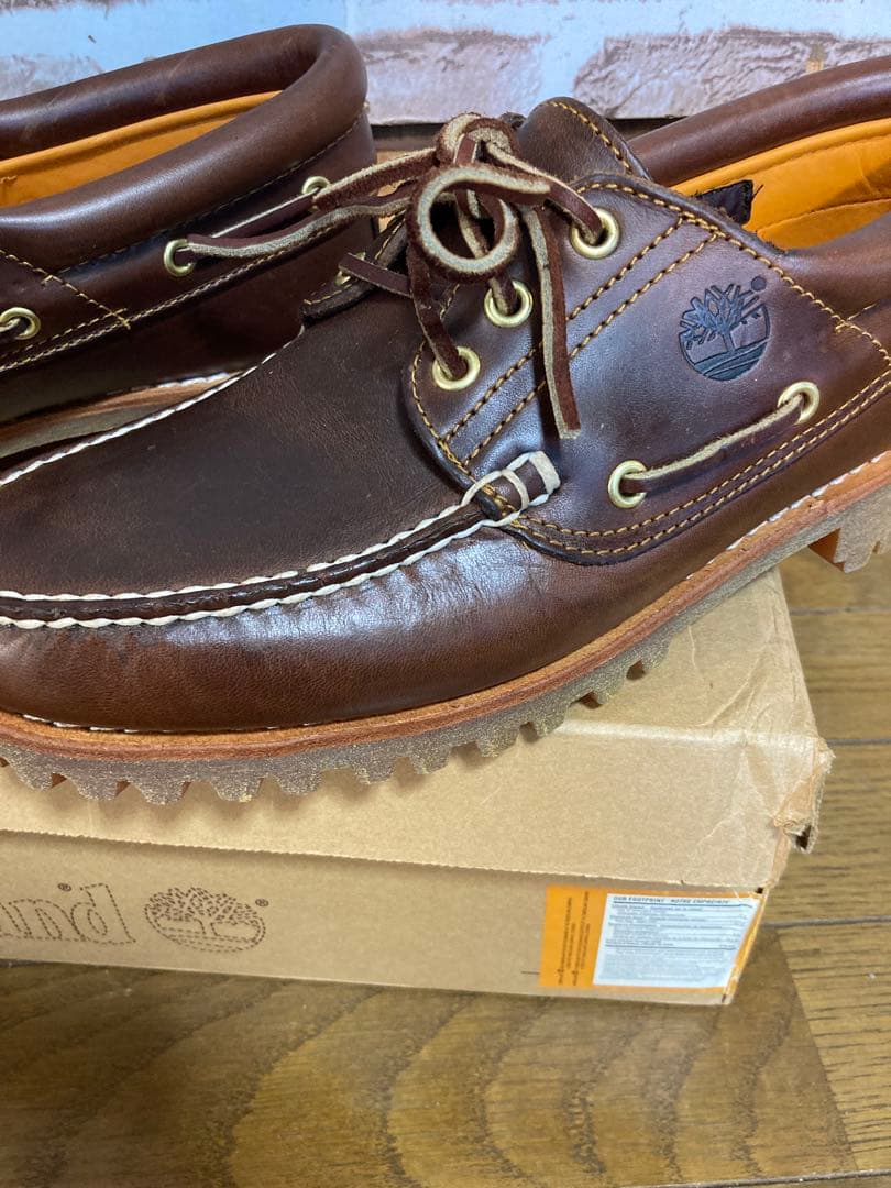 ティンバーランド3eye crassic lug BROWN27㌢9wです