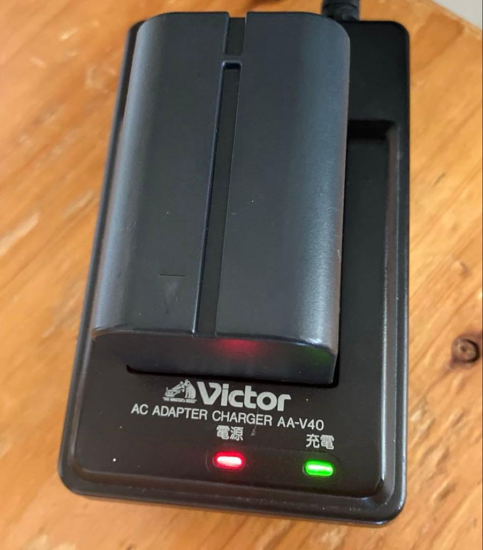 VictorJVC ビデオカメラ GR-DV3000 本体と付属品