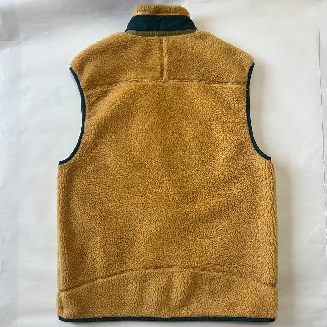 patagoniaパタゴニアクラシック レトロXベスト　ゴールド