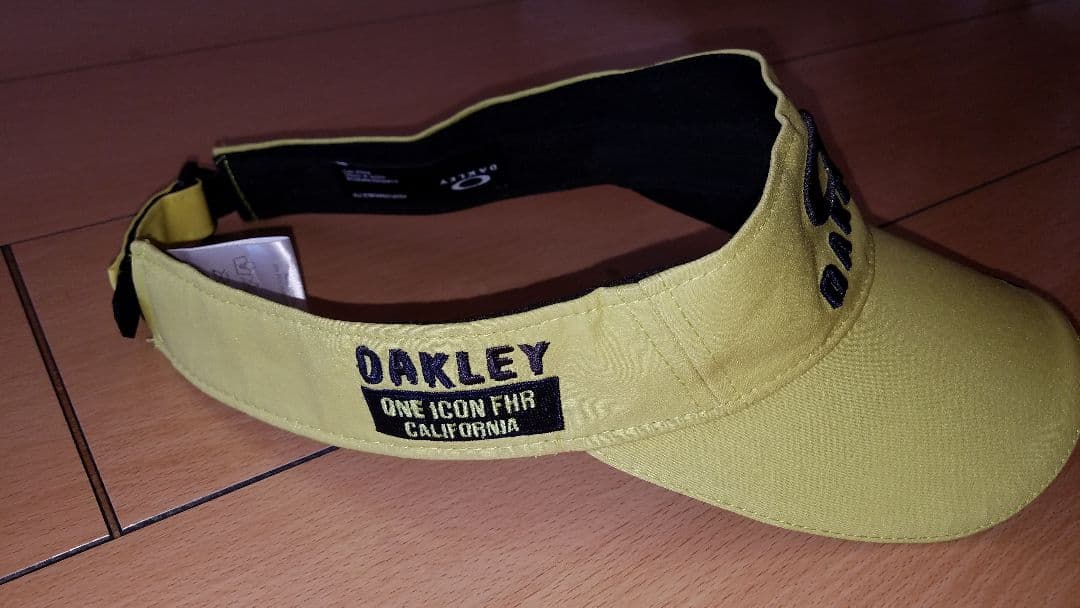 L*o様 オークリー　Oakley 幾何学模様 バイザー　５点セット