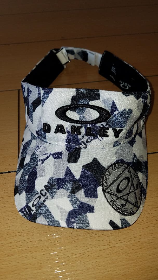 L*o様 オークリー　Oakley 幾何学模様 バイザー　５点セット