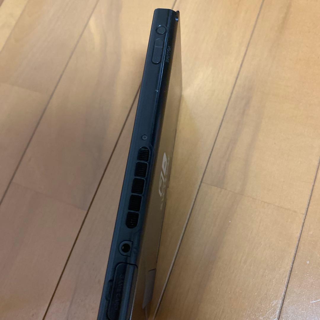 隠れ桃尻