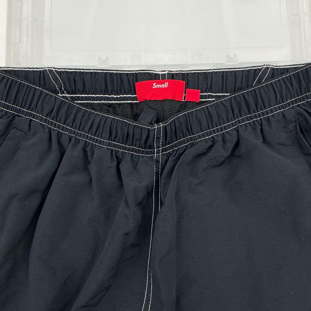パンツ SUPREME Spellout Embroidered Track Pants