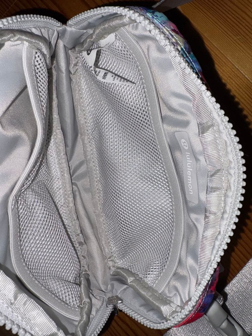 【新品未使用】 Lululemon Everywhere Belt Bag 1L