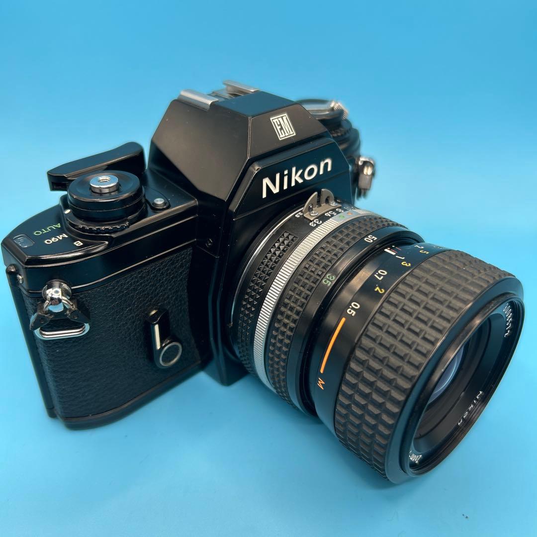 Nikon EM ZOOM Ai 35〜70 またはニコマートFT 整備品