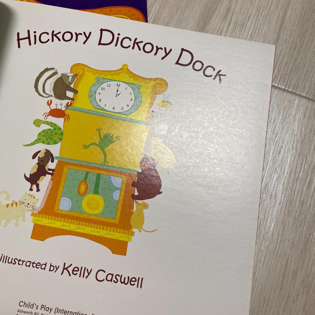 512 Hickory Dickory Dock 穴開き仕掛け音声絵本