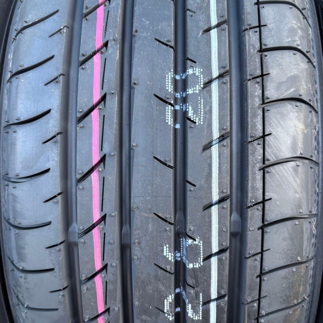 未使用品　205/55R17 YOKOHAMA 4本　2022年製造