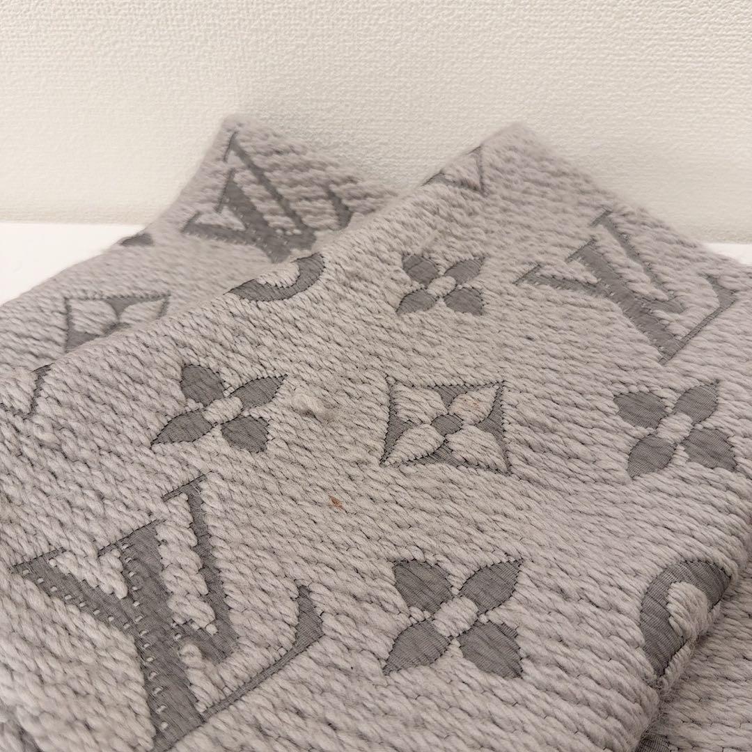 VUITTON マフラー