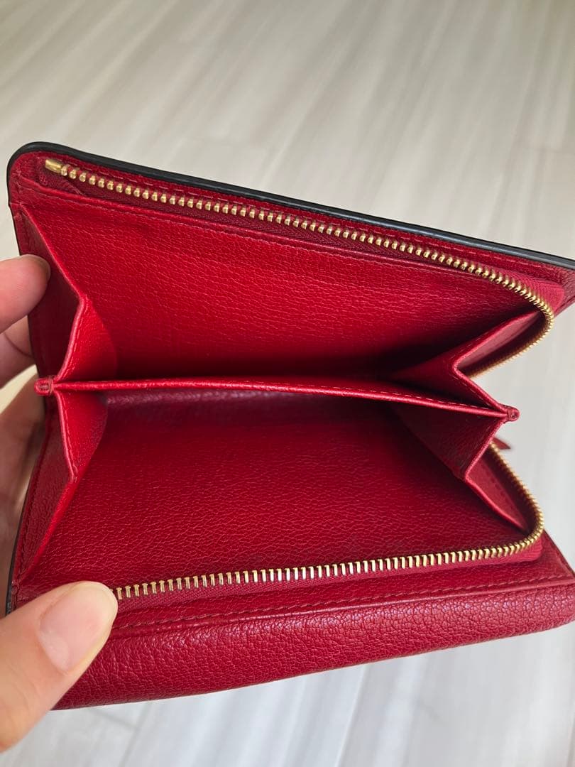 miu miu ミュウミュウ 赤 レザー 三つ折り財布