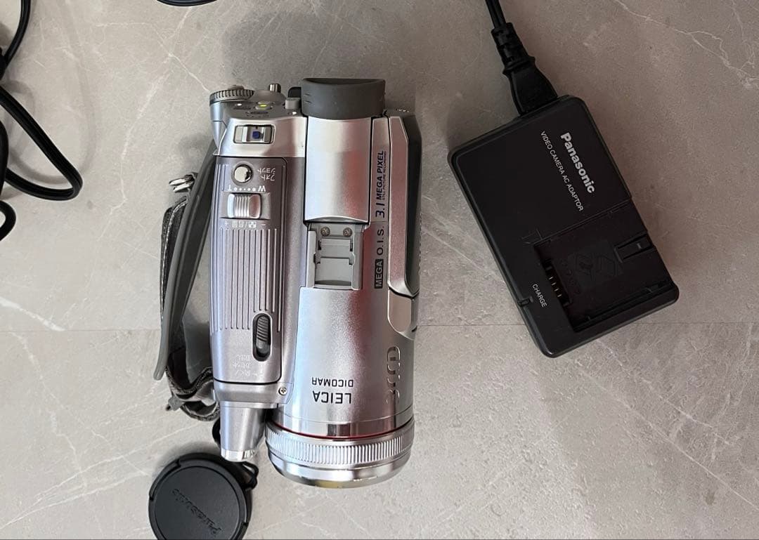 Panasonic NV-GS250デジタルビデオカメラ シルバー