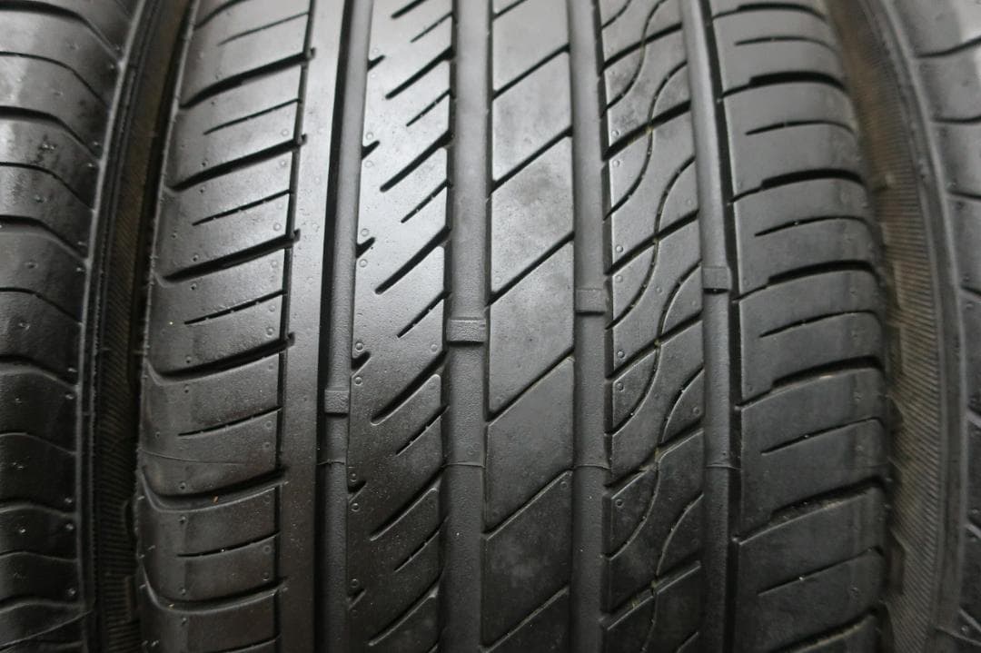 そう様送料込　2025年製　グリンランダー　215/45R17　バリ溝　4本