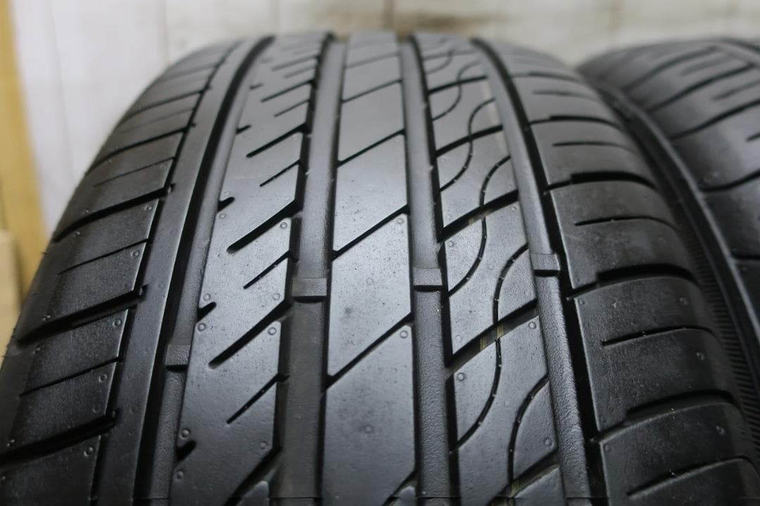 そう様送料込　2025年製　グリンランダー　215/45R17　バリ溝　4本
