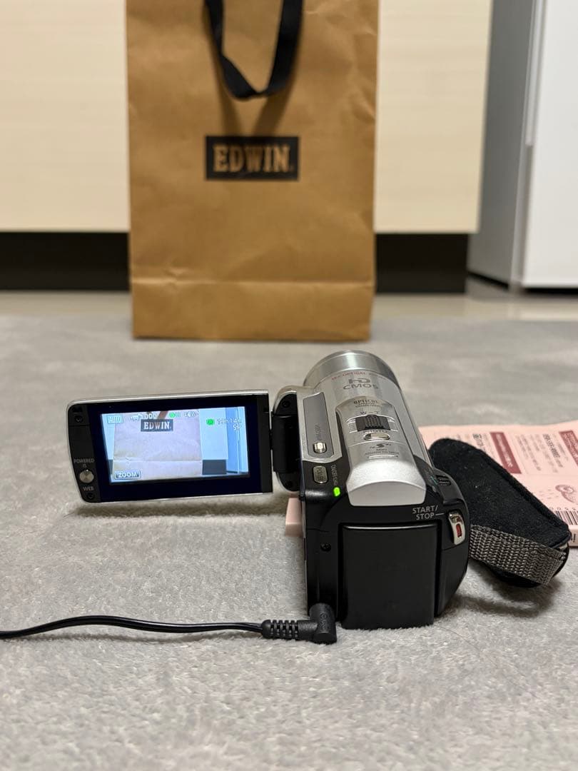 Canon iVIS HF M32 シルバー ビデオカメラ 動作確認済み