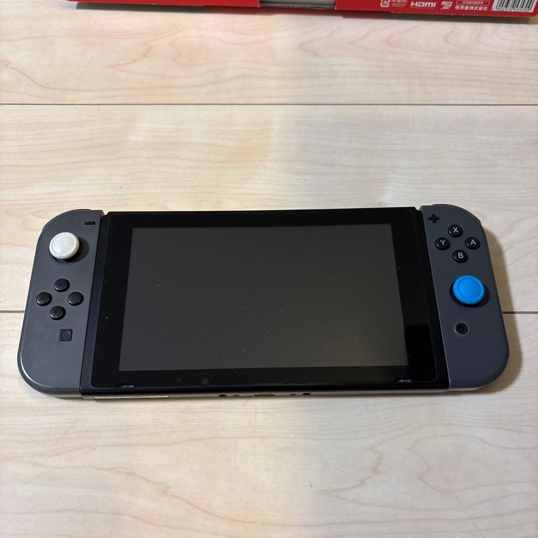 Nintendo Switch 本体 グレー　＋　ブルーのジョイコン　セット
