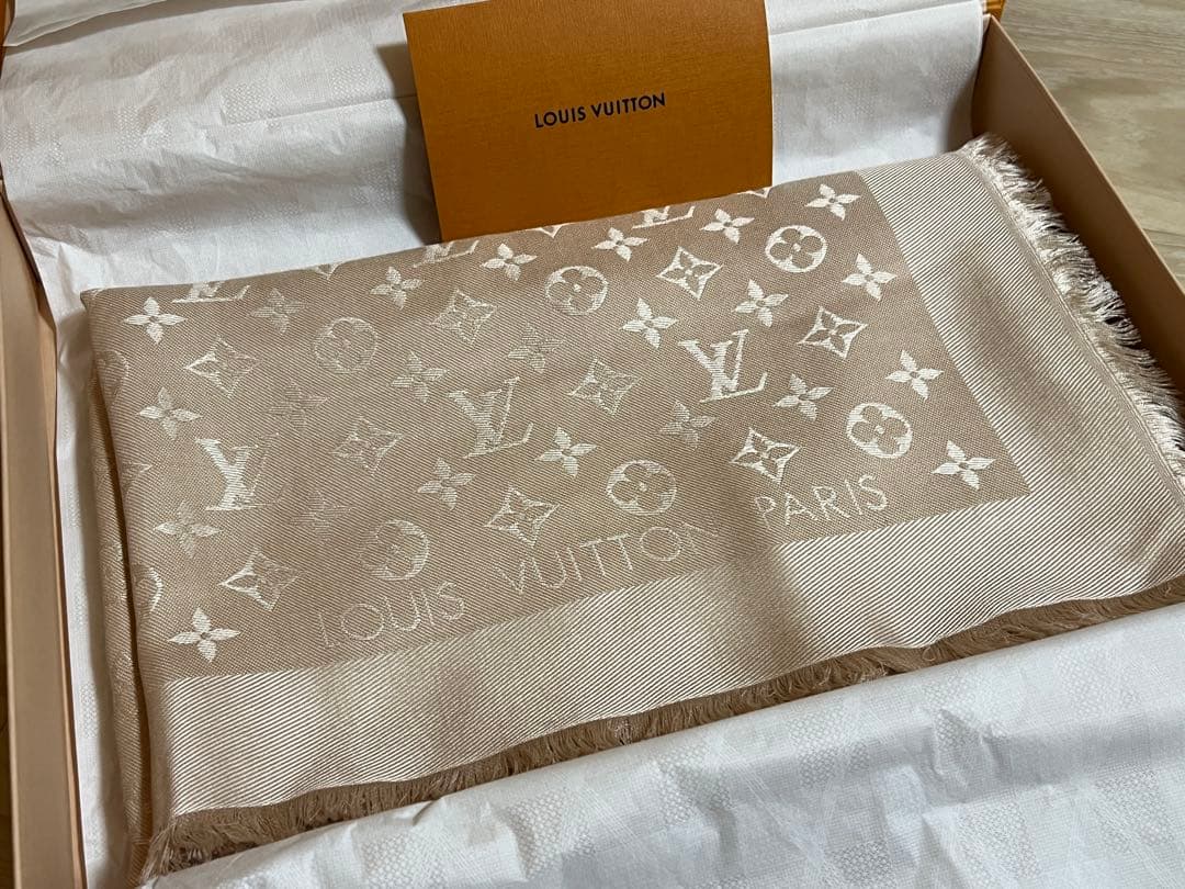 LOUIS VUITTON ショール・モノグラム ベージュストール