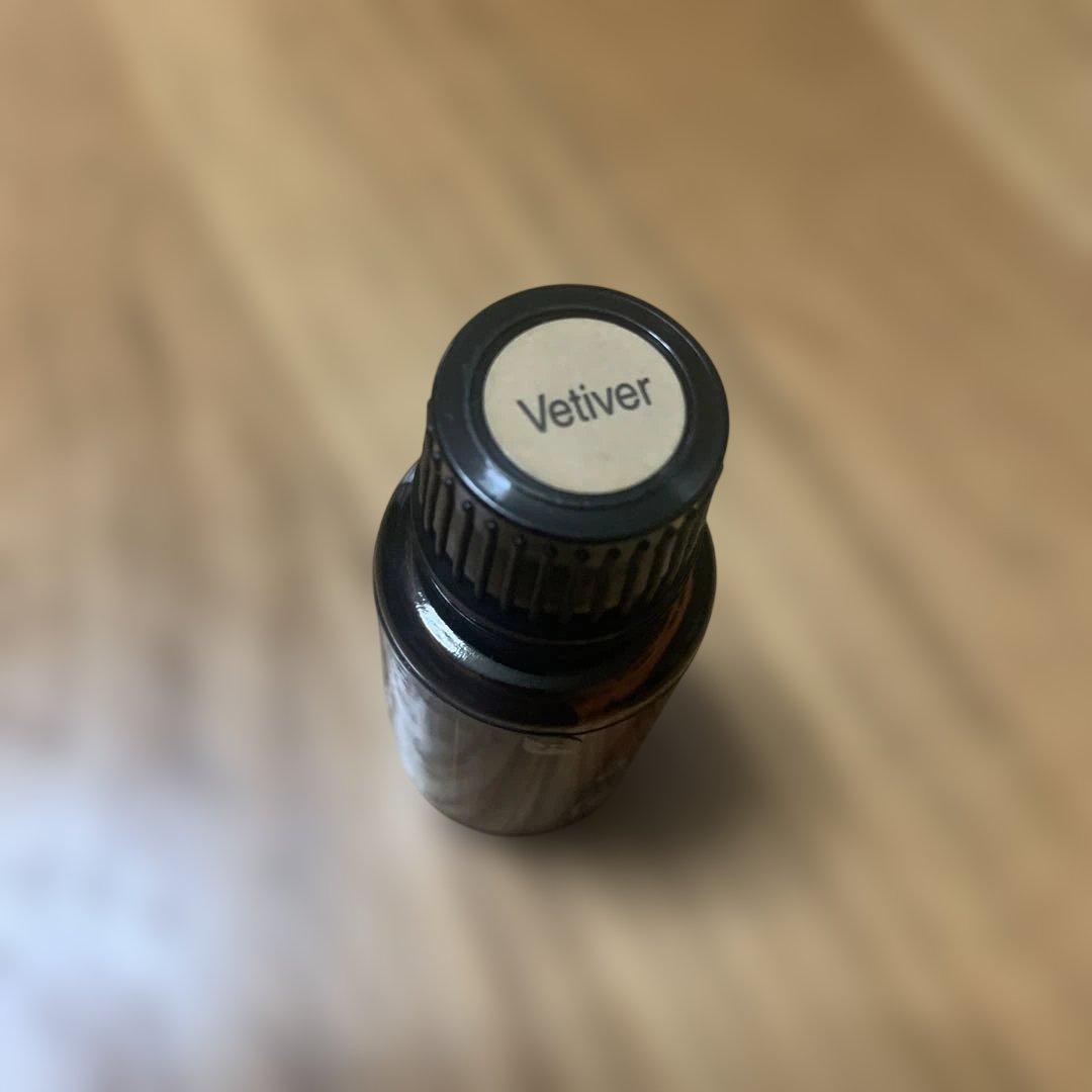 ドテラ ベチバー 15ml 新品未開封 キャップシール付き