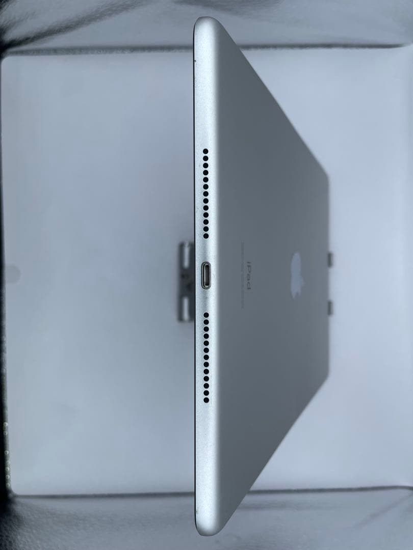 r*o様 iPad 7世代 32GB 本体 バッテリー91%