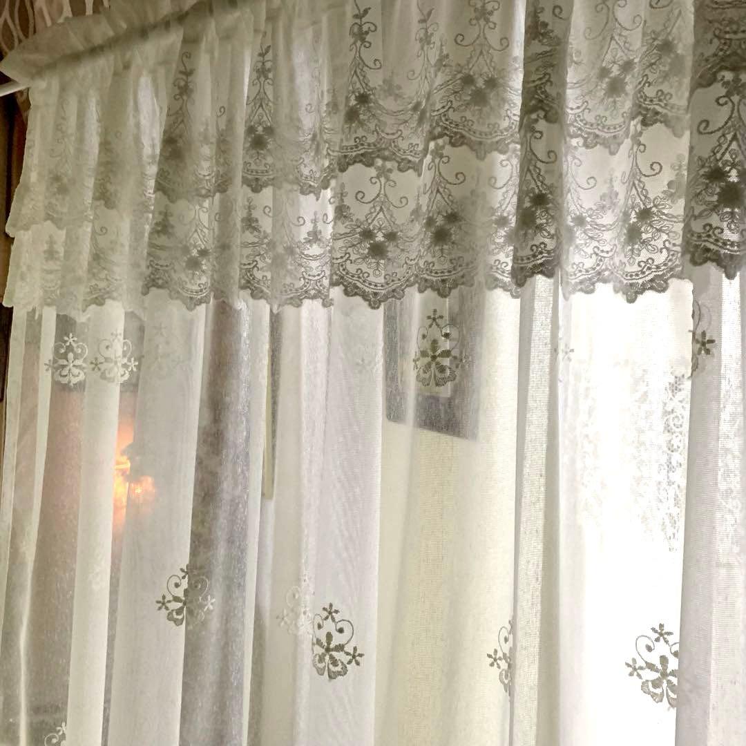 ちろ様　#944 パーテーション　オフホワイト　上質刺繍レース