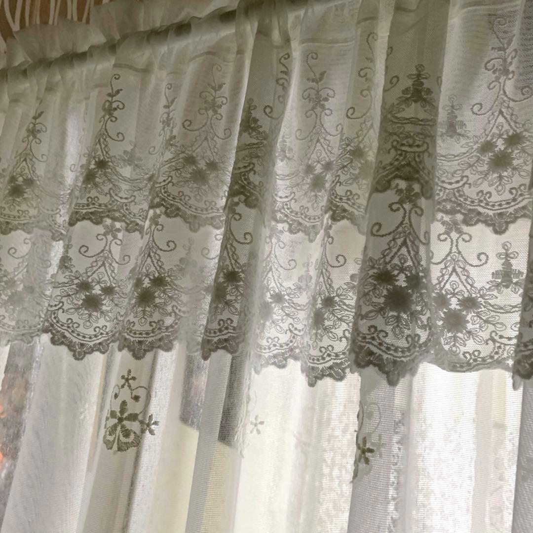 ちろ様　#944 パーテーション　オフホワイト　上質刺繍レース
