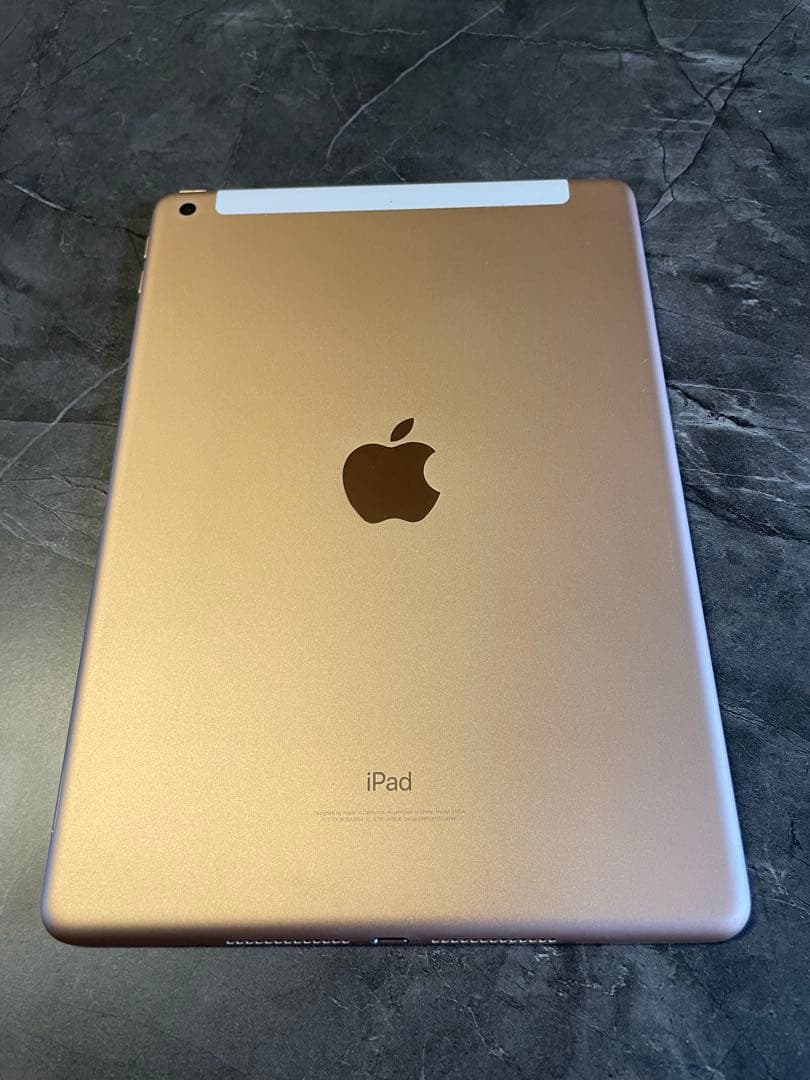 iPad 第6世代 128GB Wi-Fi + Cellularモデル