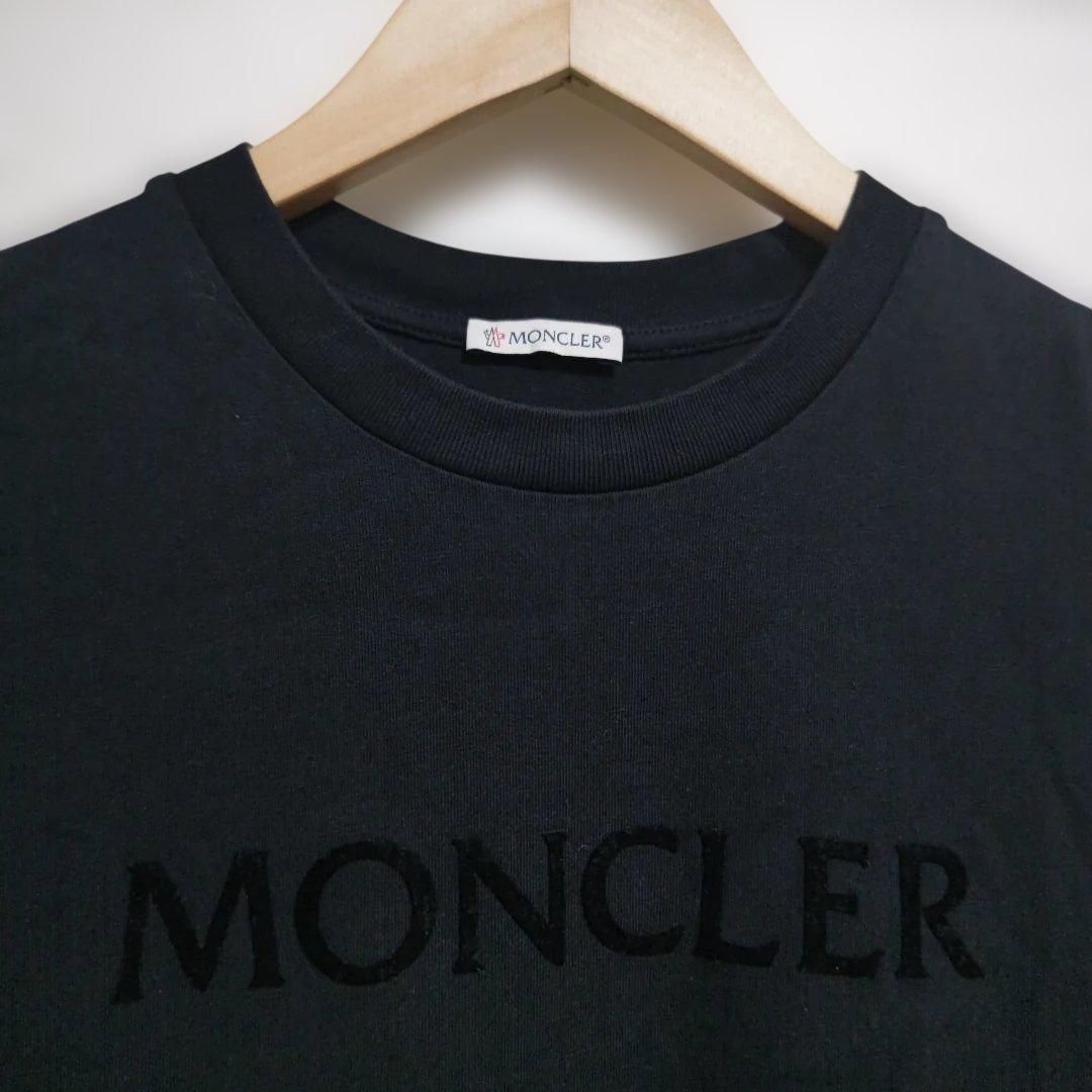 Cucu MONCLER ブラック Tシャツ XS