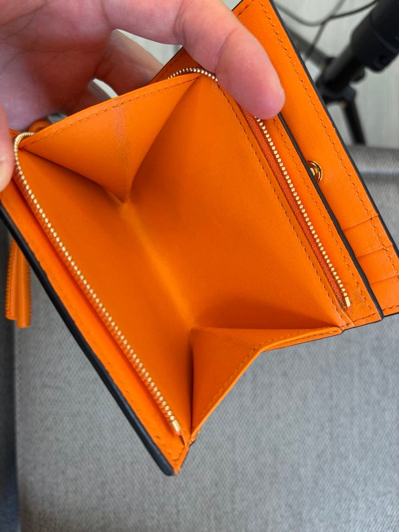 LOEWE ノット コンパクト ウォレット