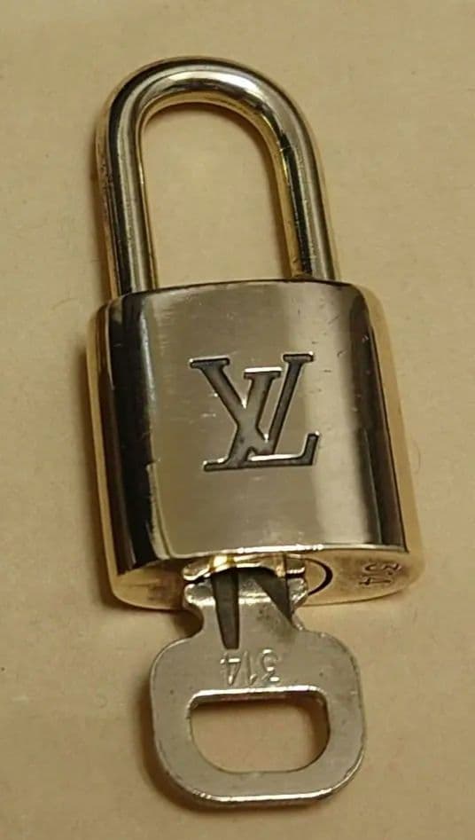 LOUIS VUITTON ルイヴィトン エピ キーポル45 ボストン バッグ