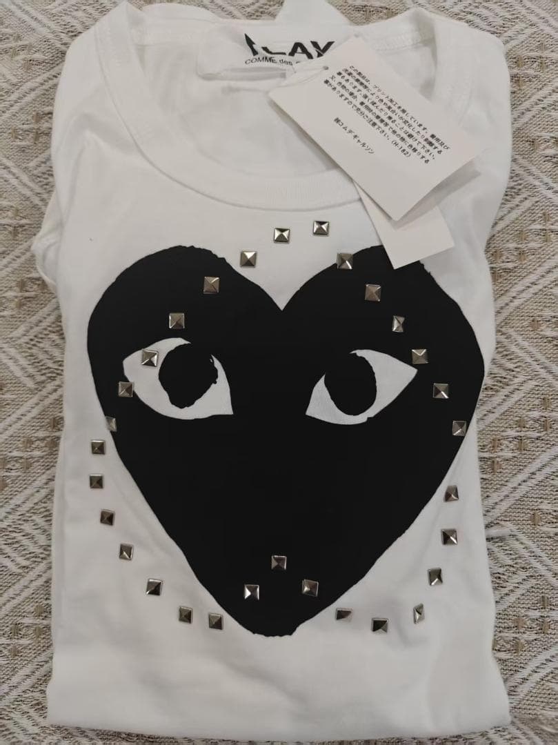 未使用 CDG PLAY スタッズデザイン ハートロゴ T シャツ M サイズ