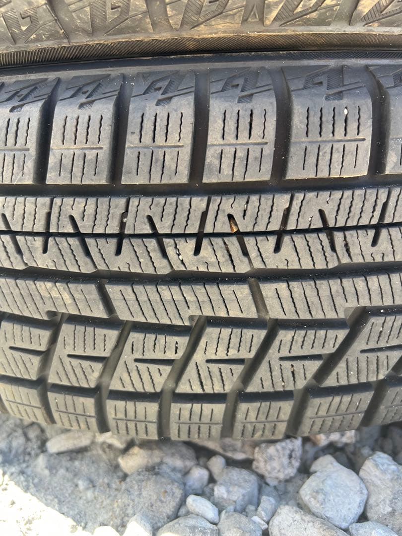 ヨコハマ　アイスガード ig60 175/65r14 23年製　8.5部山
