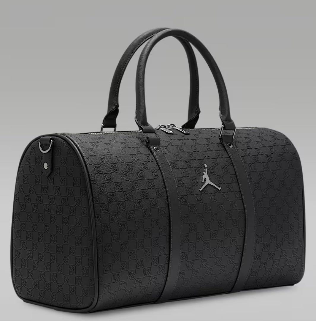 NIKE JORDAN ダッフルバッグ