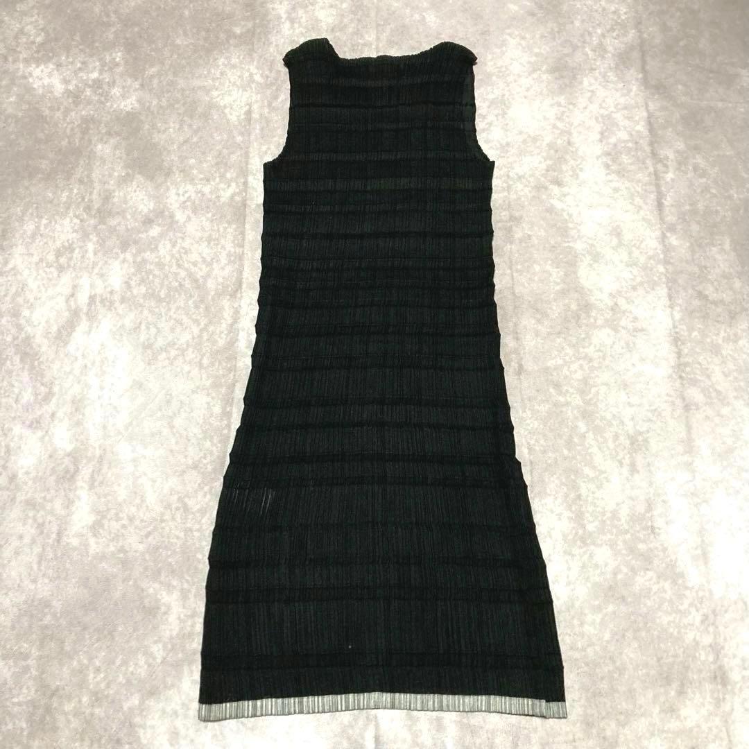 イッセイミヤケ　ISSEY MIYAKE　ノースリーブワンピース　プリーツ　M