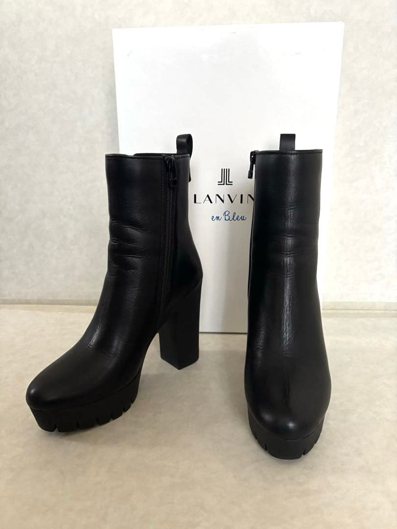 LANVIN en Bleu ランバンオンブルーヒールブーツ　サイドジップ　黒